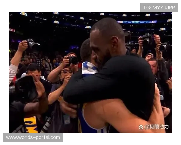 湖人主场不敌活塞遭遇两连败,詹姆斯生日夜吞败仗 湖人主场不敌活塞遭遇两连败,詹姆斯生日夜吞败仗